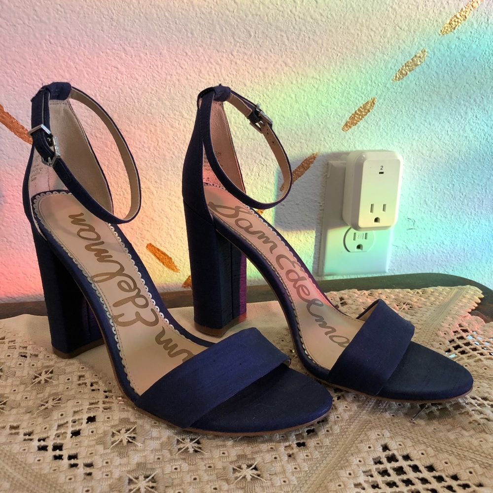 Navy blue block strappy heel sz 8 w/ 3.5 inch heel